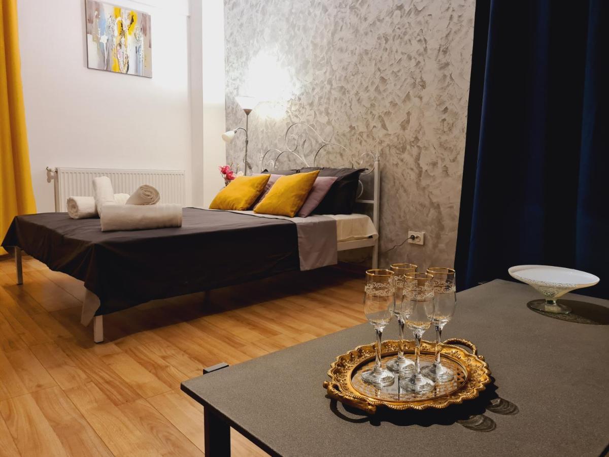 Ultracentral 5* Boutique Hotel Style Apartment. Brand New. 2 Rooms. Spacious. Free Parking Cluj-Napoca Exterior photo